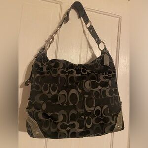 COACH SHOULDER BAG